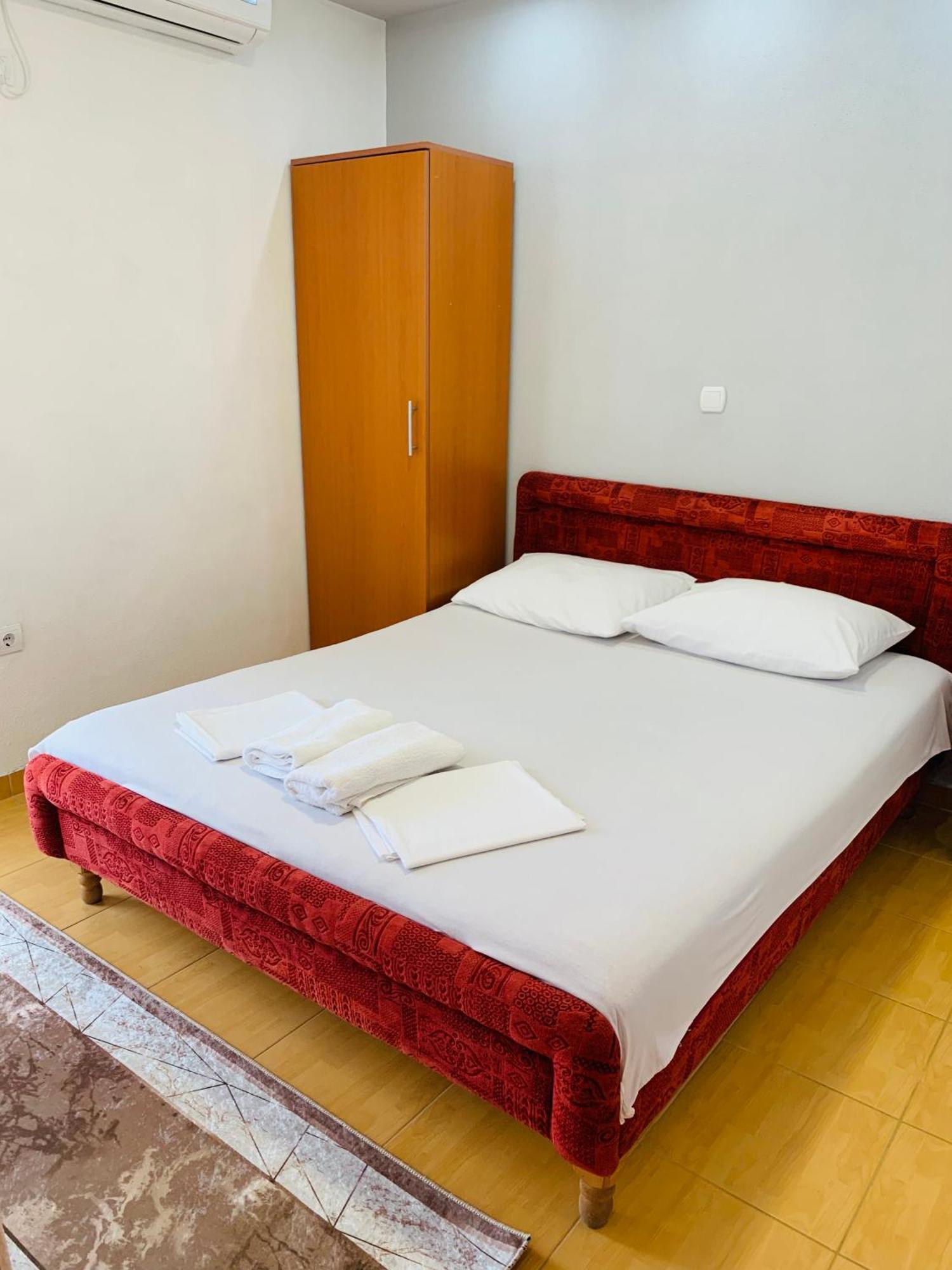 Apartments Delfin Улцинь Экстерьер фото