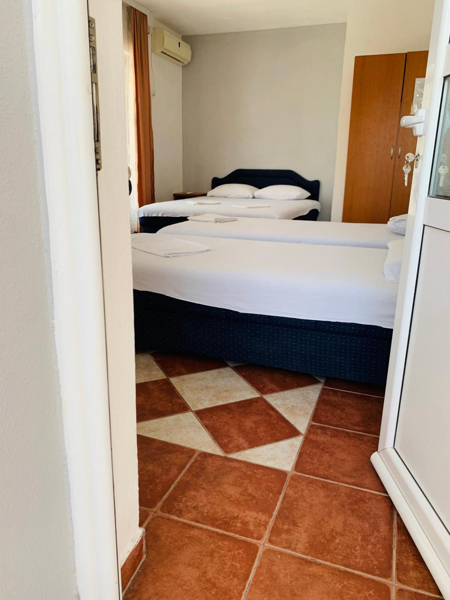 Apartments Delfin Улцинь Экстерьер фото