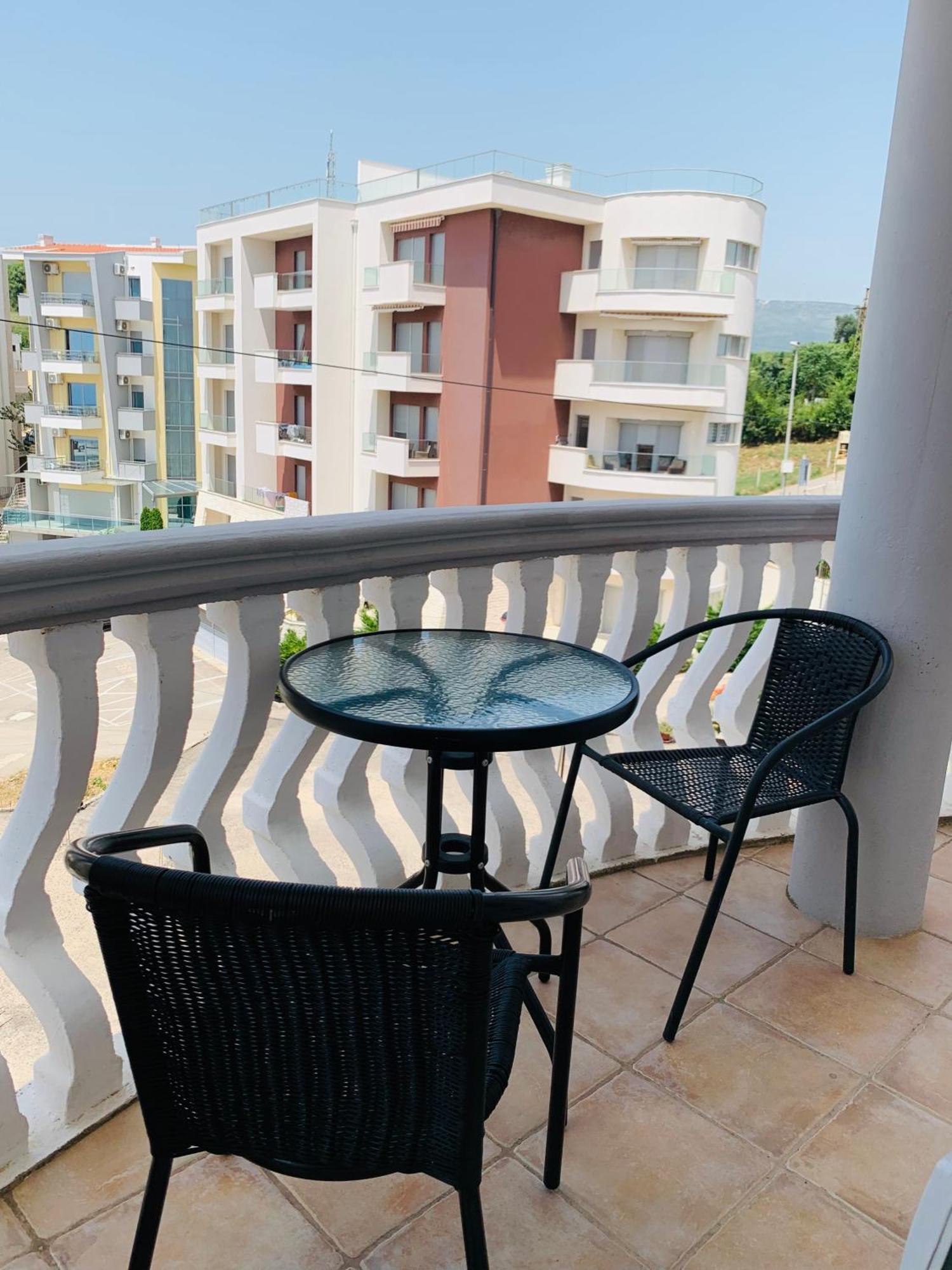 Apartments Delfin Улцинь Экстерьер фото