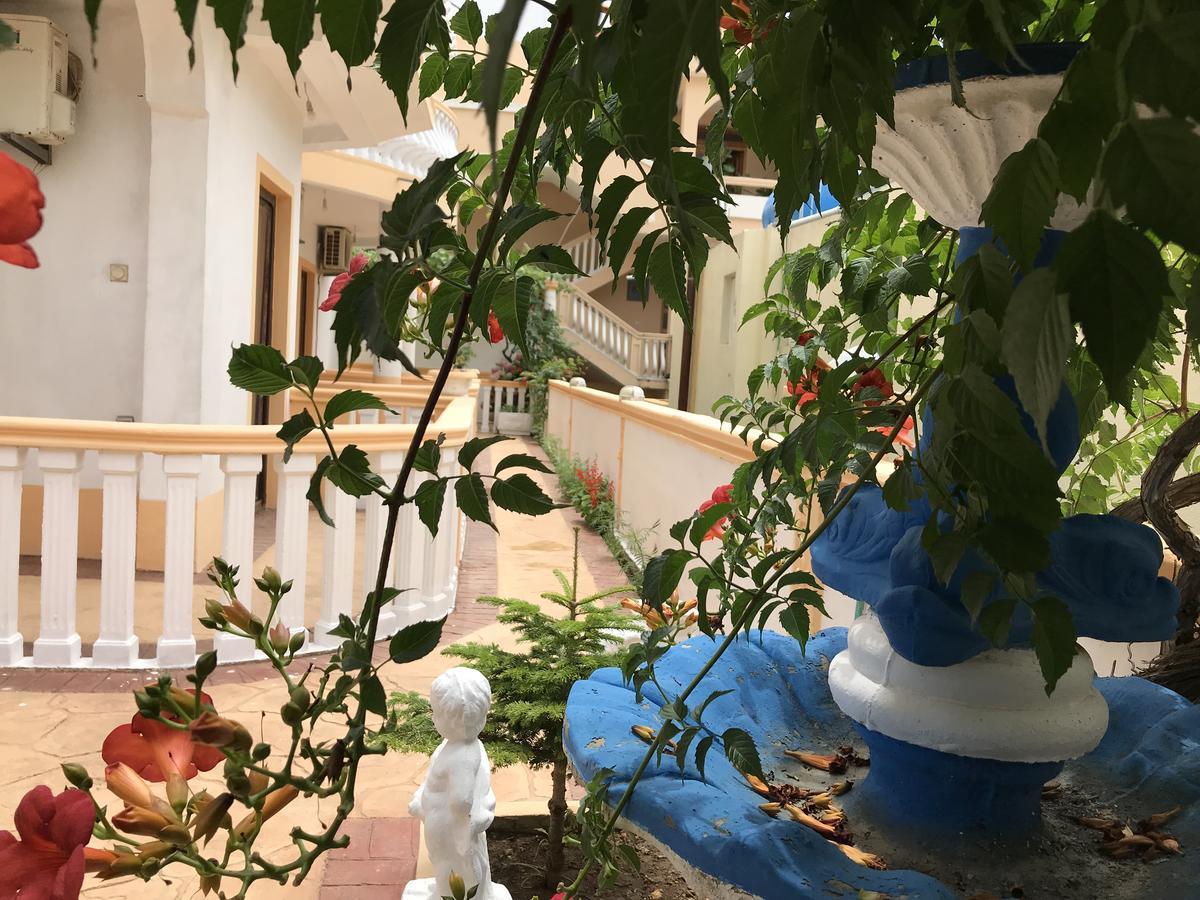 Apartments Delfin Улцинь Экстерьер фото