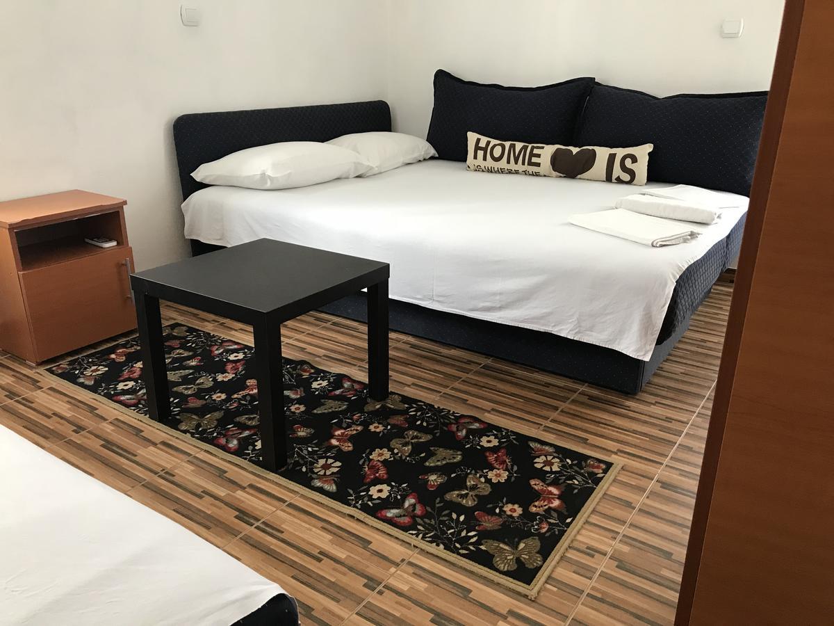 Apartments Delfin Улцинь Экстерьер фото
